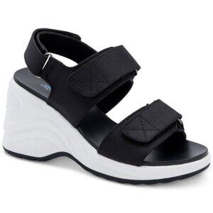 Stay Dry and Stylish with Aqua College Womens Alina Waterproof Sandals